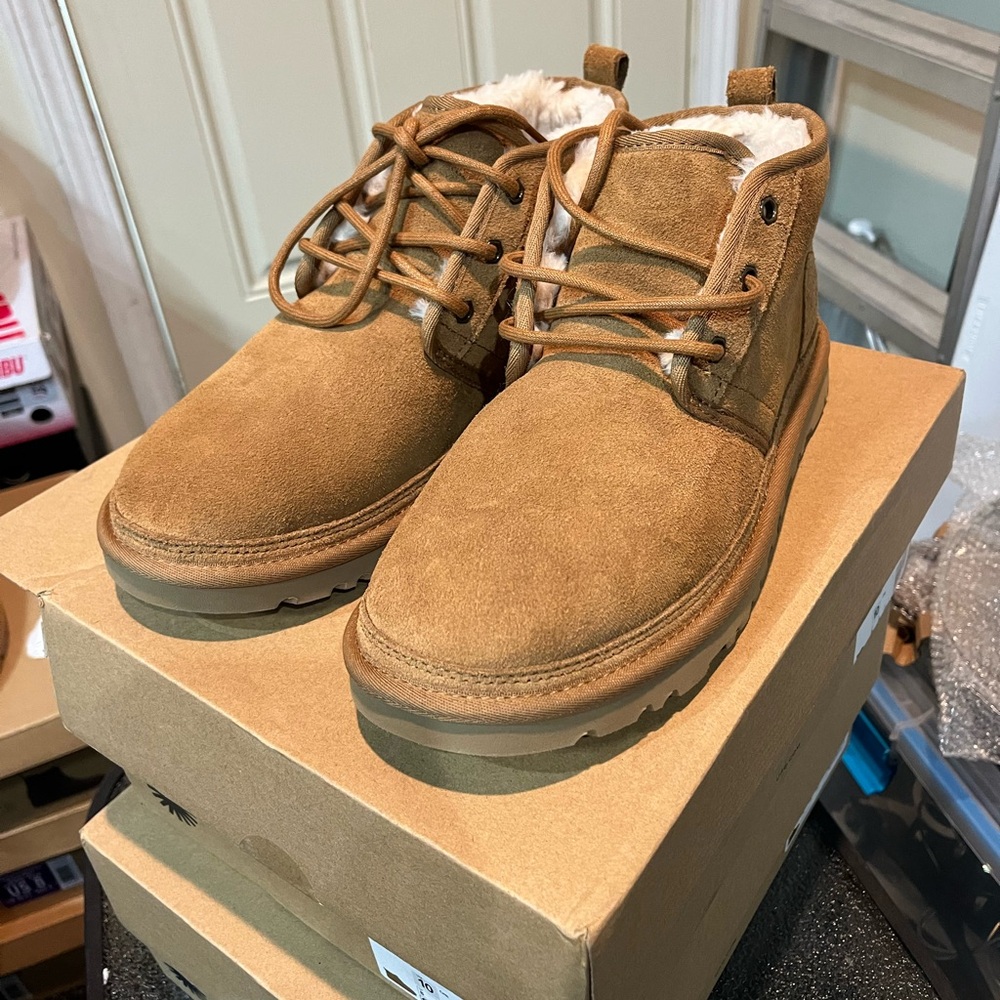Classic Ultra Uggs Women Size 10